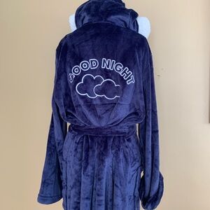 JENNI soft Blue /white Sherpa Hooded Velour “GOOD NIGHT” Robe NWT in siz…